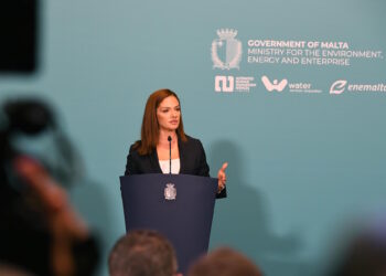 Caos bollette ARMS, il governo “pareggia” i conti: rimborsi ai consumatori fino a 8 euro all’anno