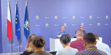 Sequestro e botte su cittadini stranieri: custodia cautelare per i poliziotti sospesi dal servizio