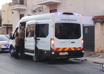 Immigrazione clandestina: in manette 28 irregolari alle fermate degli autobus tra Marsa e Hamrun