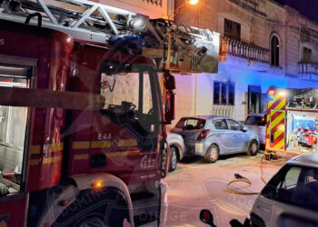 Incendio in un’abitazione a Qormi, donna tratta in salvo