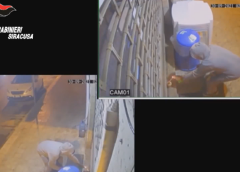 banda bombe carta Siracusa