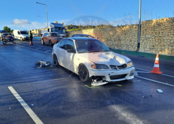 Auto travolge monopattino elettrico a Rabat, 49enne gravemente ferito
