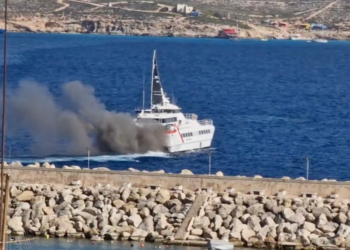Fumo nero dal traghetto Virtu Ferries Gozo, evacuati i passeggeri