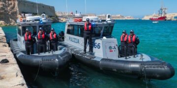 La flotta delle forze dell’ordine si arricchisce di due nuovi gommoni e cinque furgoni