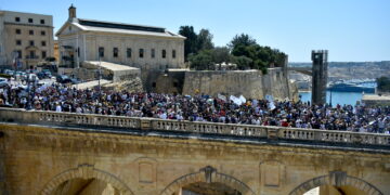 Fiume di manifestanti affolla Valletta per chiedere stop alla cementificazione senza freni ed all’avidità