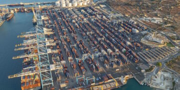 Contrabbando di sigarette al Freeport, carcere e maxi multa da 6,6 milioni di euro per quattro uomini