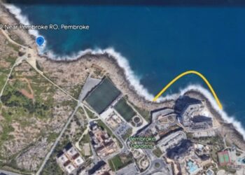 Mare inquinato a Pembroke Gardens, bagni “sconsigliati” in un tratto di costa