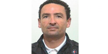 Uomo ricercato per indagine in corso, polizia dirama avviso