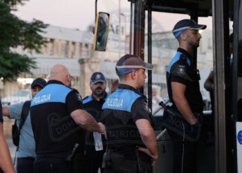 Controlli anti-clandestini: al setaccio autobus, luoghi di ritrovo e appartamenti. Fermate altre 32 persone
