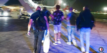 Stretta sui clandestini: irregolare rispedito in manette in Nigeria