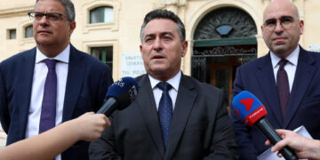 Accordo-truffa ospedali pubblici, PN al Commissario di Polizia: «Faccia il suo lavoro e indaghi!»