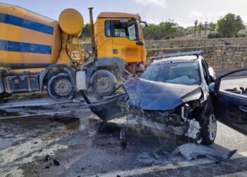 Birzebbugia, auto si schianta contro una betoniera. 54enne in pericolo di vita