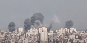 Migliaia di missili da Gaza su Israele, Netanyahu: «Non è un’operazione, siamo in guerra»