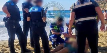 Pericolo a Golden Bay, tre persone salvate dalla forza delle correnti