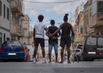 El Hiblu 3 accusati di terrorismo, interviene Amnesty International: «È una parodia della giustizia»