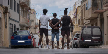 El Hiblu 3 accusati di terrorismo, interviene Amnesty International: «È una parodia della giustizia»