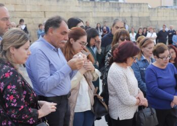 Un anno dalla scomparsa di Bernice Cassar: la veglia di Moviment Graffitti tra lo straziante appello della sorella Alessia e le scuse di Abela