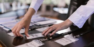 Corriere di Malta-Trova Lavoro: opportunità per hostess di fiera