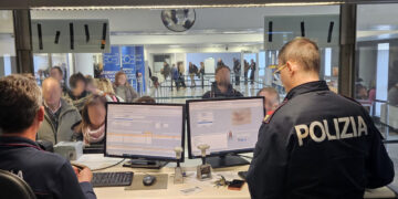 Tentavano di raggiungere Malta con documenti falsi: due giovani siriani arrestati all’aeroporto di Catania