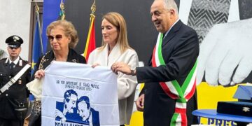Roberta Metsola in visita a Palermo riceve premio per la lotta alla corruzione e inaugura l’anno accademico