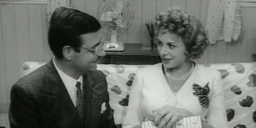 Sandra Milo con François Périer in La visita di Antonio Pietrangeli (1963) - Photo credit: Wikipedia