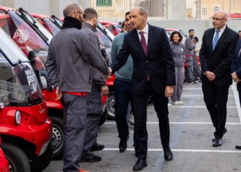 Chris Fearne in visita da MaltaPost