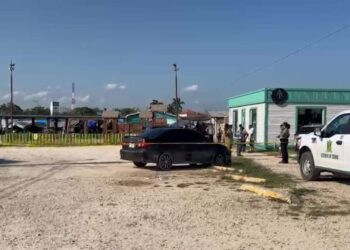 Belmopan, spari sulla folla raggiungono una famiglia di 5 persone: morti madre e figlio - Photo credit: Belize Live News su Facebook