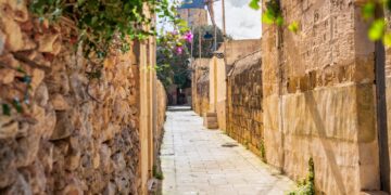 vicoli di gozo da ristrutturare