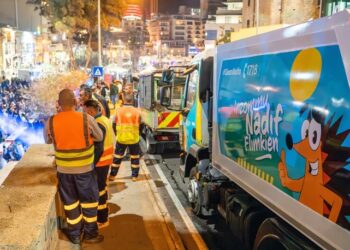 Quindici tonnellate di rifiuti raccolte a St. Julian’s dopo l’invasione dei festaioli per il St Patrick’s Day