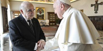 L’incontro in Vaticano tra Papa Francesco e il Presidente di Malta George Vella