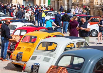 Valletta “invasa” dal rombo delle leggendarie Fiat 500 per la quarta edizione del Raduno a Malta