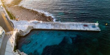 Nuova vita per la barriera frangiflutti di Marfa: completati i lavori da 2,1 milioni di euro