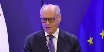 Maxi-frode ospedali pubblici, Edward Scicluna non lascia la poltrona. PN chiede riunione urgente del Parlamento
