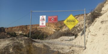 Fomm ir-Rih, Ong chiede di rivedere la posizione della transenna: blocca l’accesso a chi va in spiaggia