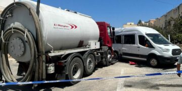 Schianto tra minibus e autocisterna a Zejtun: diversi bambini trasferiti in ospedale