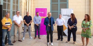 Malta si veste di colori e di allegria per il carnevale estivo