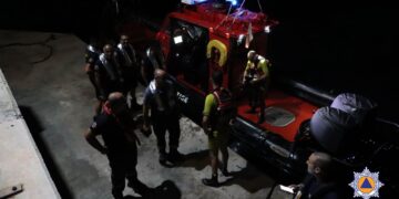 Due bagnanti tratti in salvo giovedì sera in una grotta vicino a Gnejna Bay