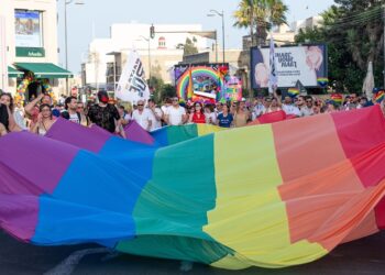 Gozo Pride: un arcobaleno di persone in marcia per le strade di Victoria