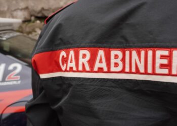 Ubriaco alla guida provoca incidente e rifiuta l’alcol test: denunciato turista maltese in Costiera Amalfitana