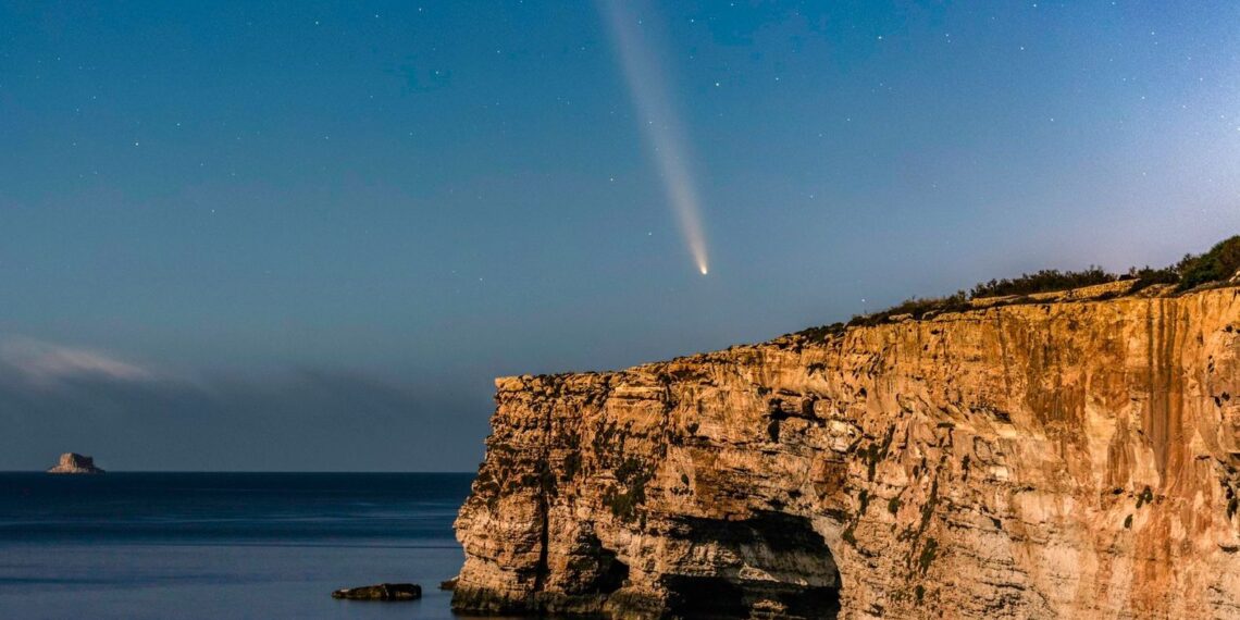 Lo spettacolo della cometa Tsuchinshan-Atlas nei cieli maltesi
