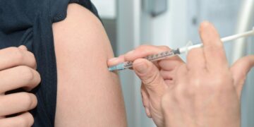 Influenza e Covid, dal 21 ottobre al via la campagna vaccinale