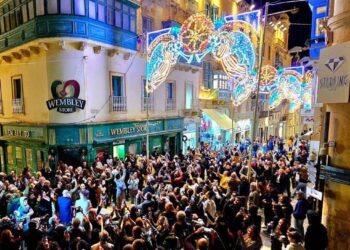A Valletta si respira aria di Natale con l’accensione delle luminarie nelle vie principali della capitale