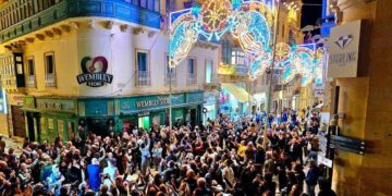 A Valletta si respira aria di Natale con l’accensione delle luminarie nelle vie principali della capitale