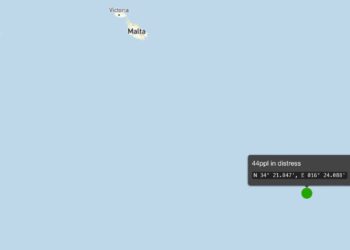 Barca con 44 migranti alla deriva nel Mediterraneo centrale, Alarm Phone: «nessun aiuto da Malta»