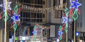 Natale con poche luminarie a Sliema, il Comune si giustifica: «nessun appaltatore si è fatto avanti»