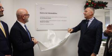 Roderick Galdes e Jo Etienne Abela