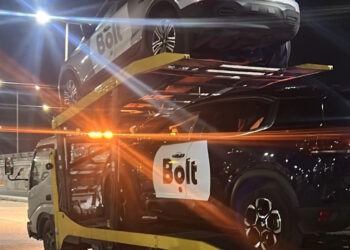 Stretta sulle “targhe y”: sequestrati dodici mezzi nei controlli a sorpresa in diverse località