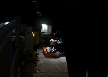 Tragedia dopo la speranza: bimba di 7 anni salvata nel Mediterraneo muore in ospedale a Malta