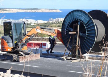 A Mellieha si rafforza la rete di distribuzione di energia elettrica: posati quattro chilometri di nuovi cavi
