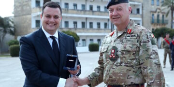 byron camilleri e il brigadiere AFM Clinton J O’Neill